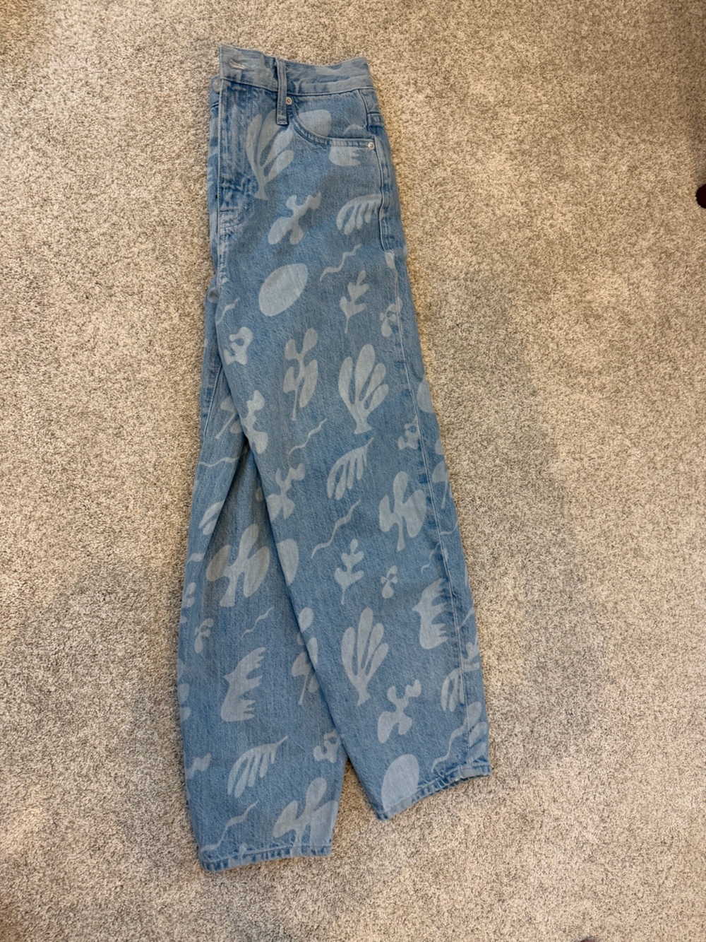 Frame Denim Light-Blue Straight Leg Jeans with Pale Blue Botanical Print